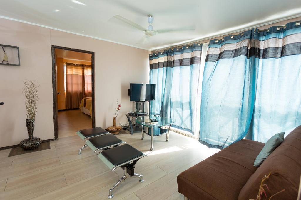 Cozy Accommodations - Dorchester City Line Кингстън Екстериор снимка